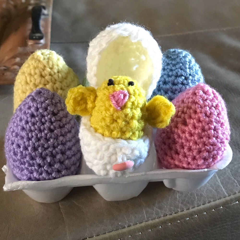 1/2 dozen Handmade Easter eggs & chick 🥚🐣🐥